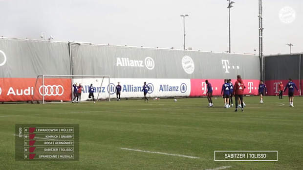 Lewandowski and Muller take part in cross challenge